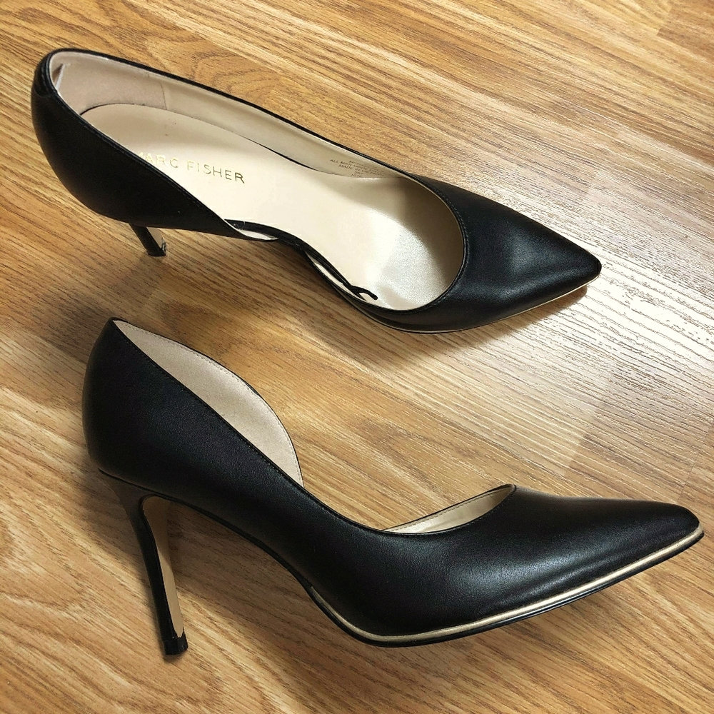 NEW Marc Fisher black heels
